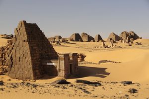 1 - Begrawiya Pyramids