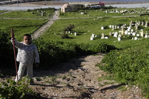 33 - kid in Rabat