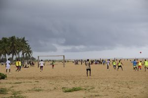 22 - football in lome