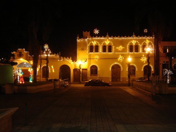Town Square with Three Kings Decorations