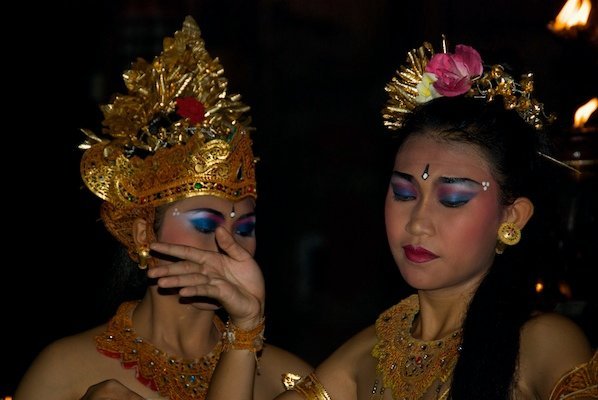 Ubud dancers 