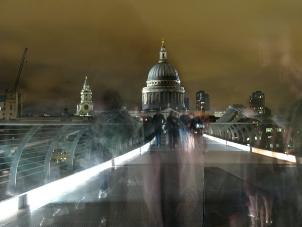 St Pauls, with tourists.