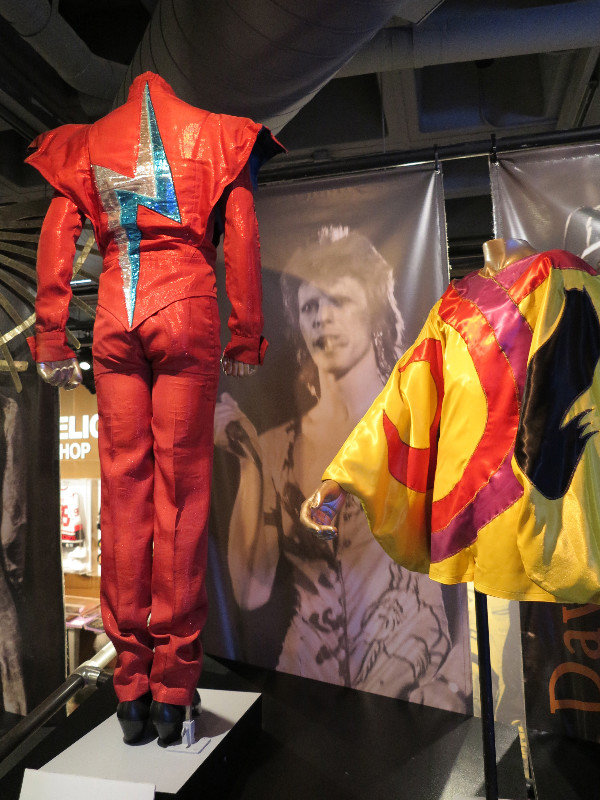 David Bowie Outfits