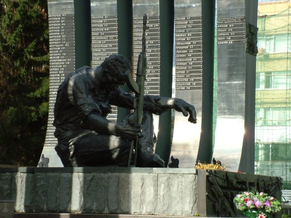 Soldier on the Afghanistan War Monument