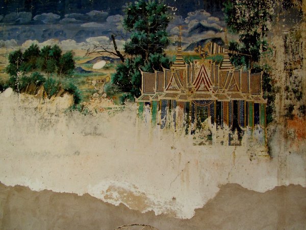 Frescos on the boundary walls