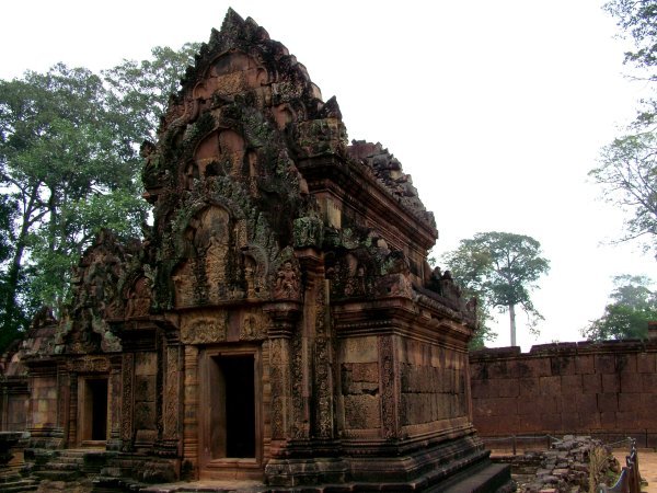 Finely carved chamber inside Banteay Srey
