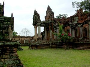 The courtyard of East Mebon