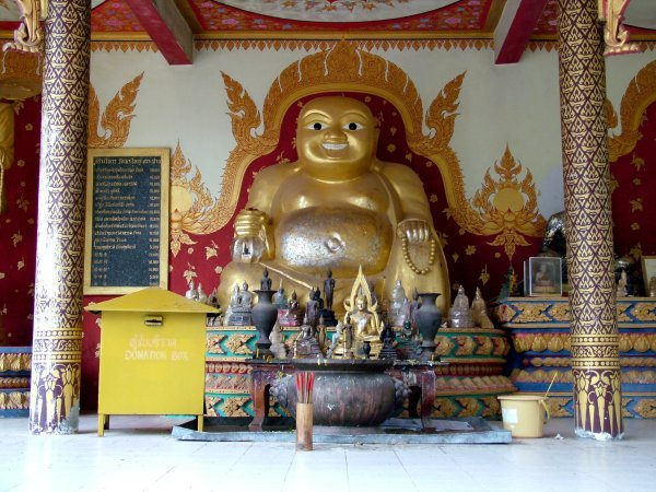 Buddha at the bottom of the big buddha