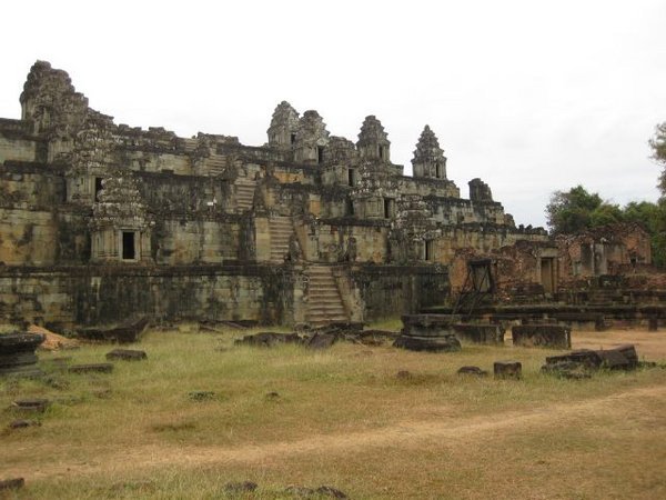 ruins atop Phnom Bakaeng