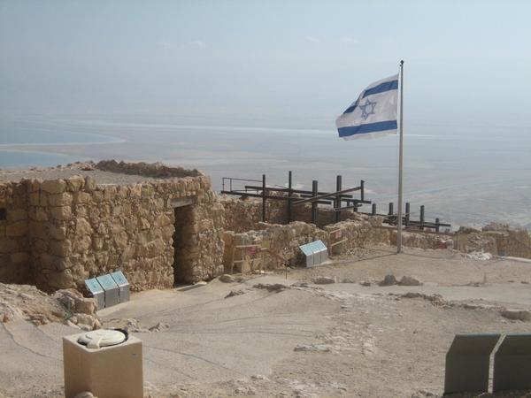 A Jews hold Masada once again