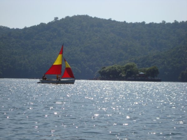 Sailing on Lake Phewa