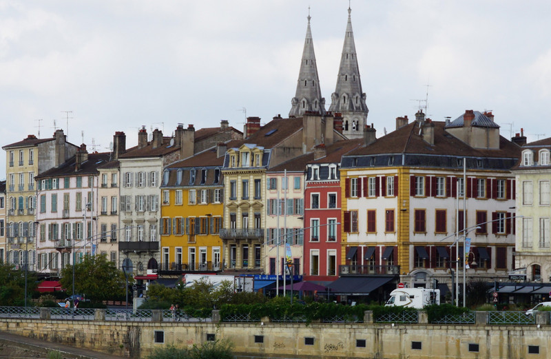 Another slice of Macon with two other towers (Eglise St Pierre)