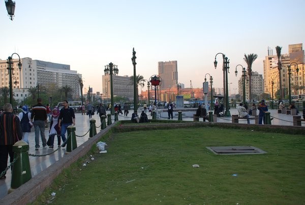 El Tahrir /Sadat Square