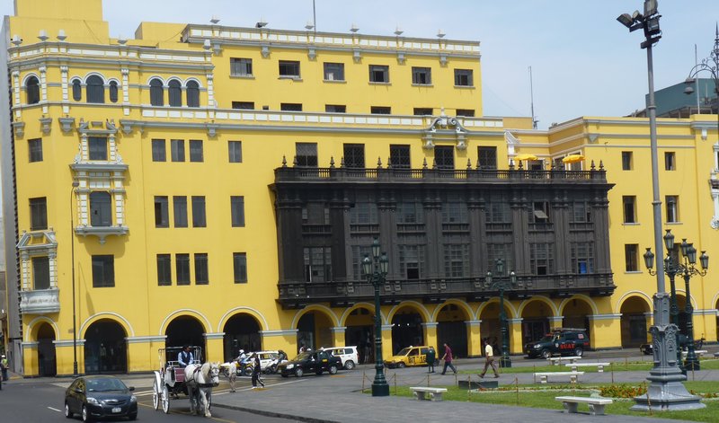 Plaza de Armas, Lima 3