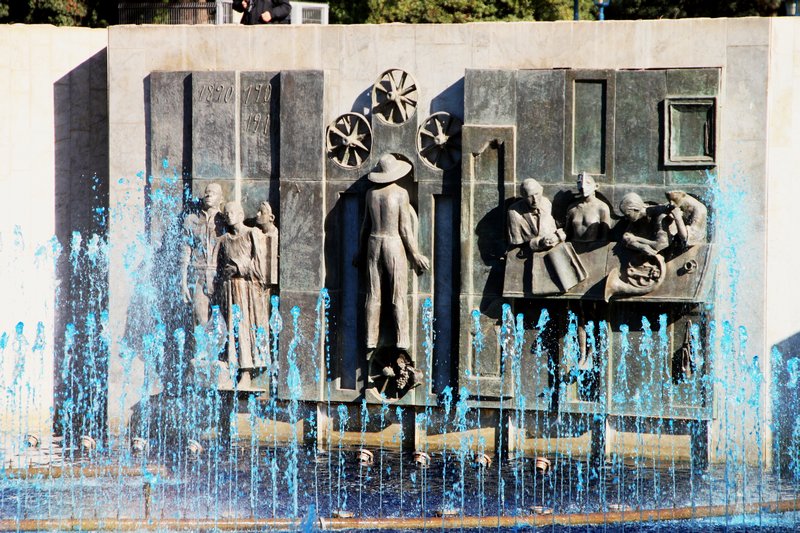Mendoza fountain and monument