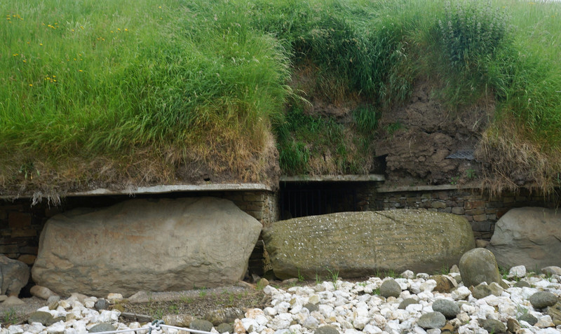 Tomb entrance, Knowth