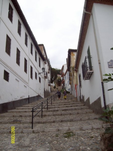 Stairs to walk to La Alhambra
