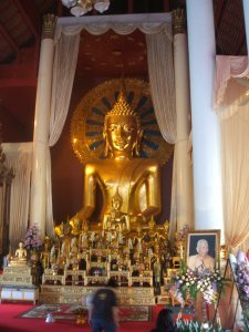 Wat Phra Sing 4