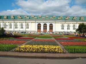 Alexandrovsky Gardens 15