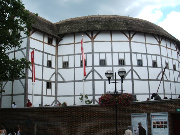 Shakespeare's Globe 2