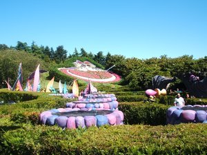 Alice In Wonderland Maze