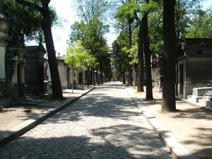 Pere Lachaise Cemetery 6