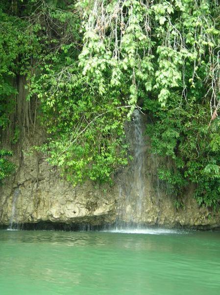 Rio Dulce waterfall