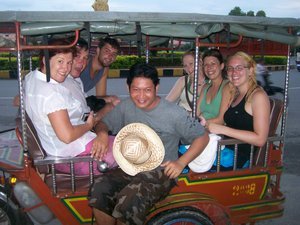 How many people can you fit in a tuk tuk?!