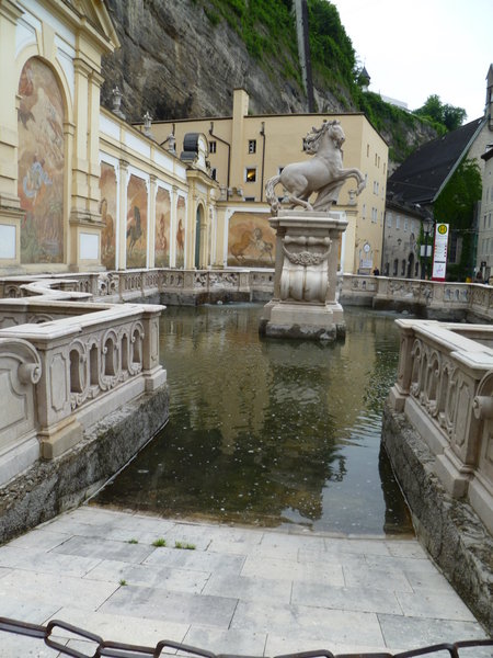 Horse Washing Fountain