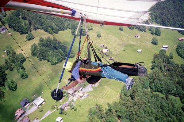 Hanggliding in Switzerland