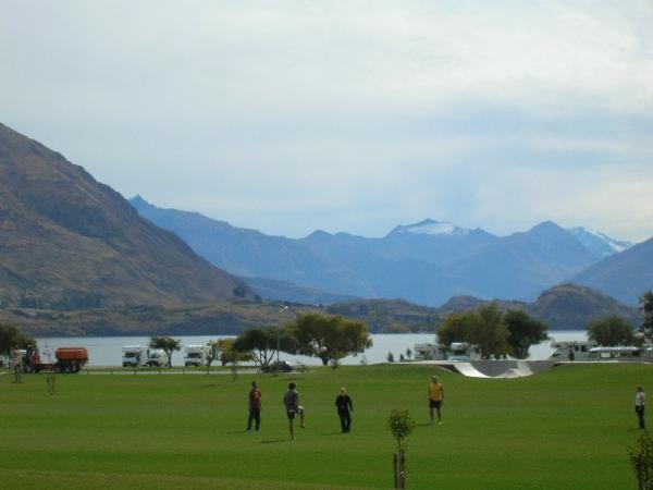 Wanaka, small town in the mountains