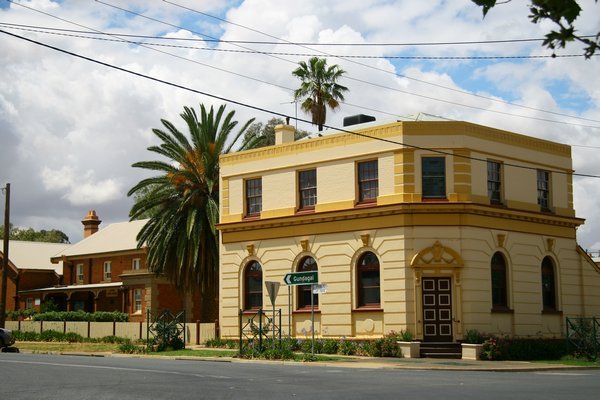 An Old building in Junee