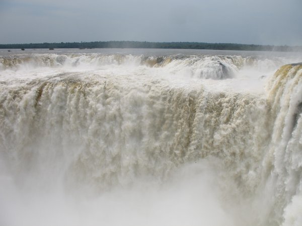Iguazo Falls