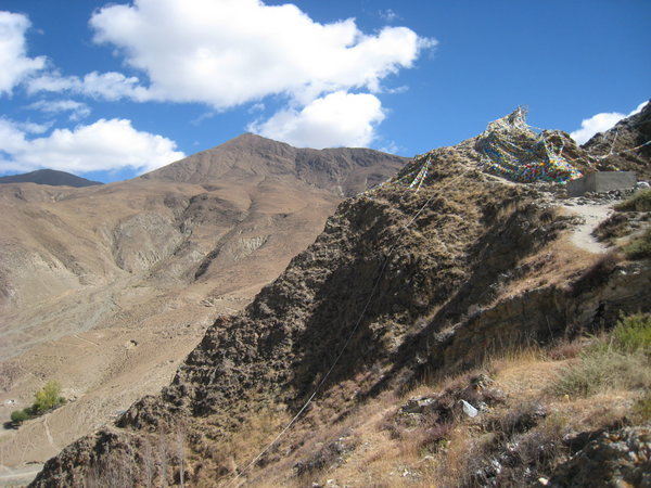 Scenery Surrounding Tibet's First Castle