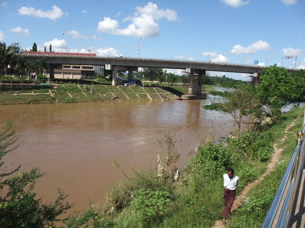 Thai-Burma border bridge