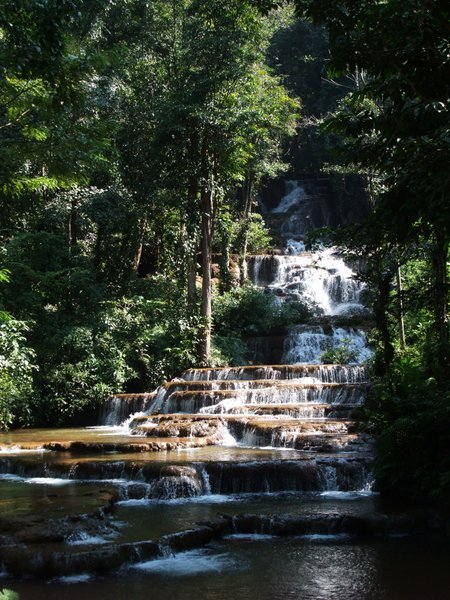 Pha Chareon Waterfall