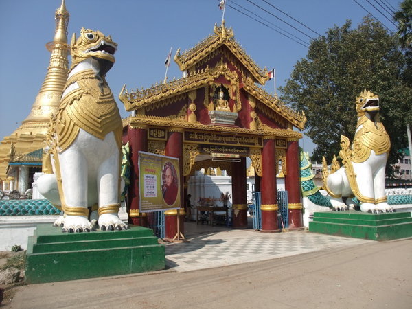 Temple near the border in Myawaddy