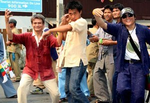 Shan males dancing