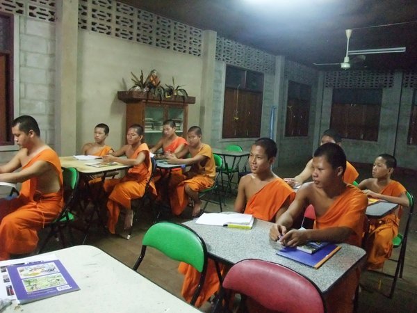 The class at Pang Lor temple