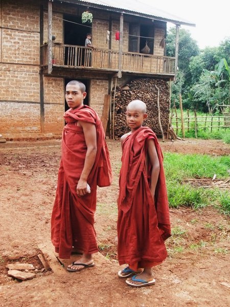 Young monks leading us on our trek