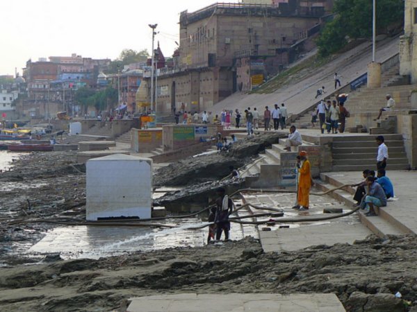 cleaning the ghats