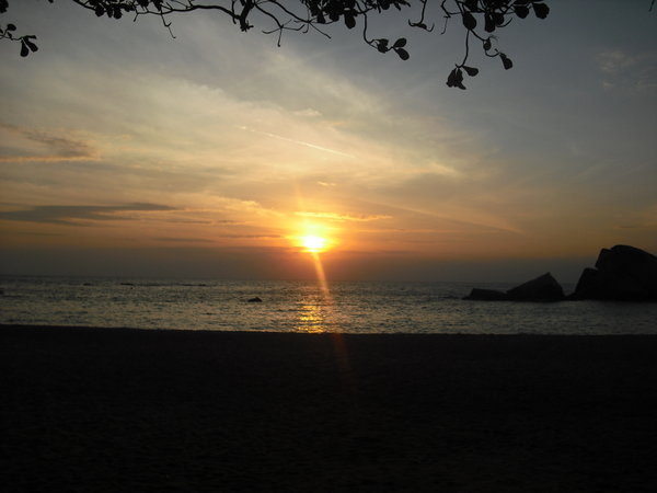 Sunrise at Ao tanote