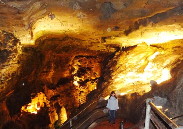 Howe Cavern