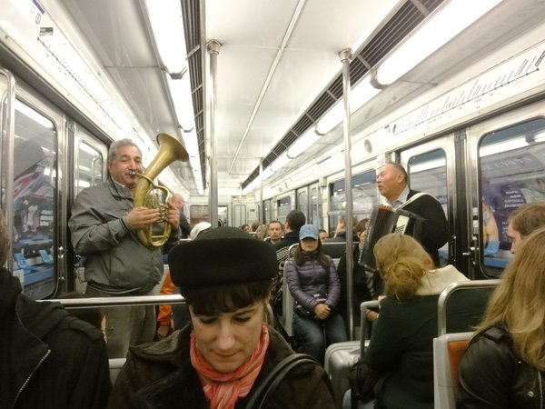 Metro Buskers Serrenading the Passengers
