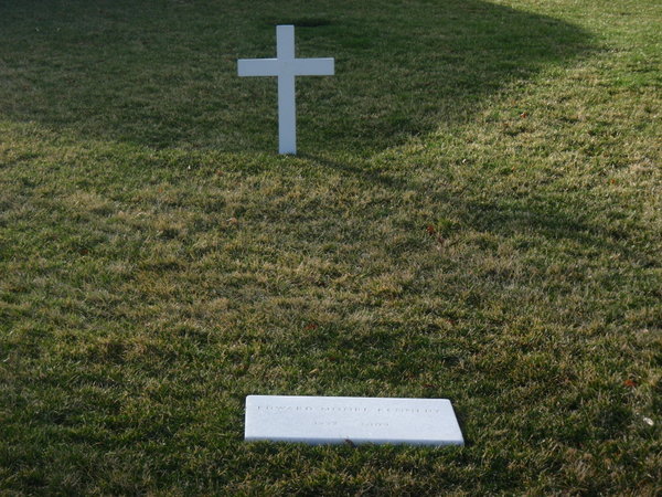 Edward Kenndey's gravesite