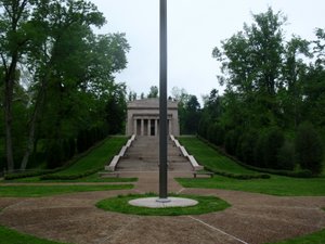 Lincoln Birthplace Memorial