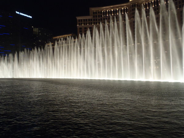 Bellagio fountains water wall