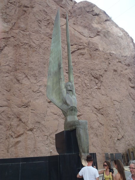 Hoover dam statue