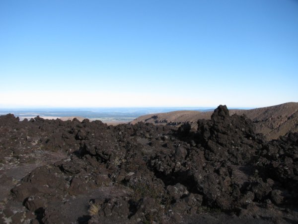 Tongariro Crossing - Volcanic rocks