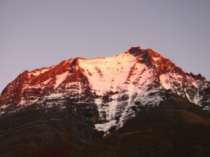 Cerro Almirante in the red light of the sunrise
